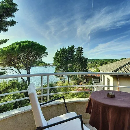 Valdefora Apartment